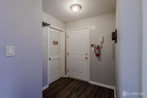 2101 Candlelight Court Helmetta NJ 08828