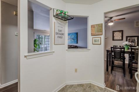 2101 Candlelight Court Helmetta NJ 08828