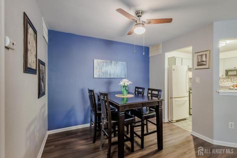 2101 Candlelight Court Helmetta NJ 08828