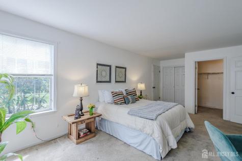 2101 Candlelight Court Helmetta NJ 08828