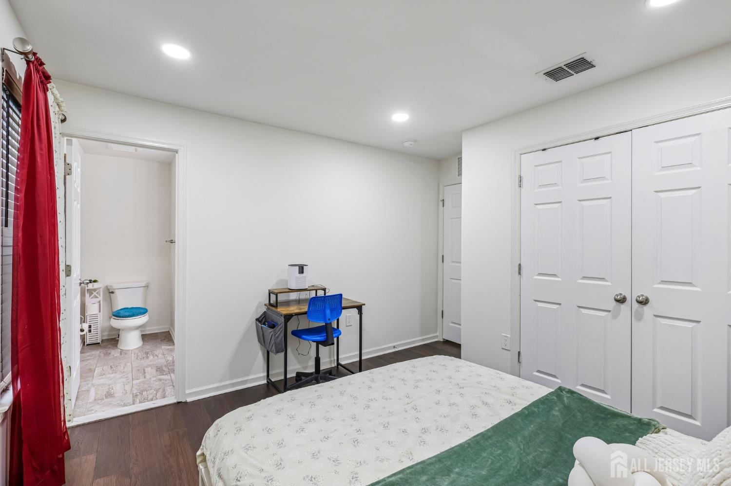 406 Ellsworth Way South Brunswick NJ 08852
