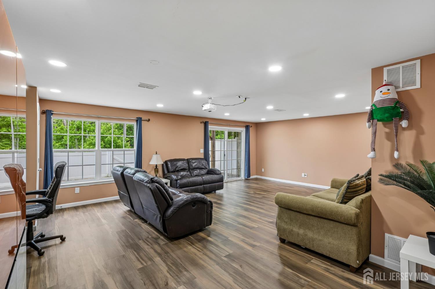 406 Ellsworth Way South Brunswick NJ 08852