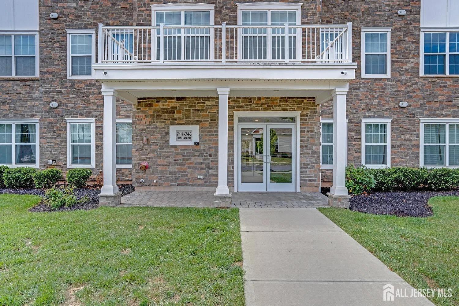 748 Lorhan Drive Piscataway NJ 08854