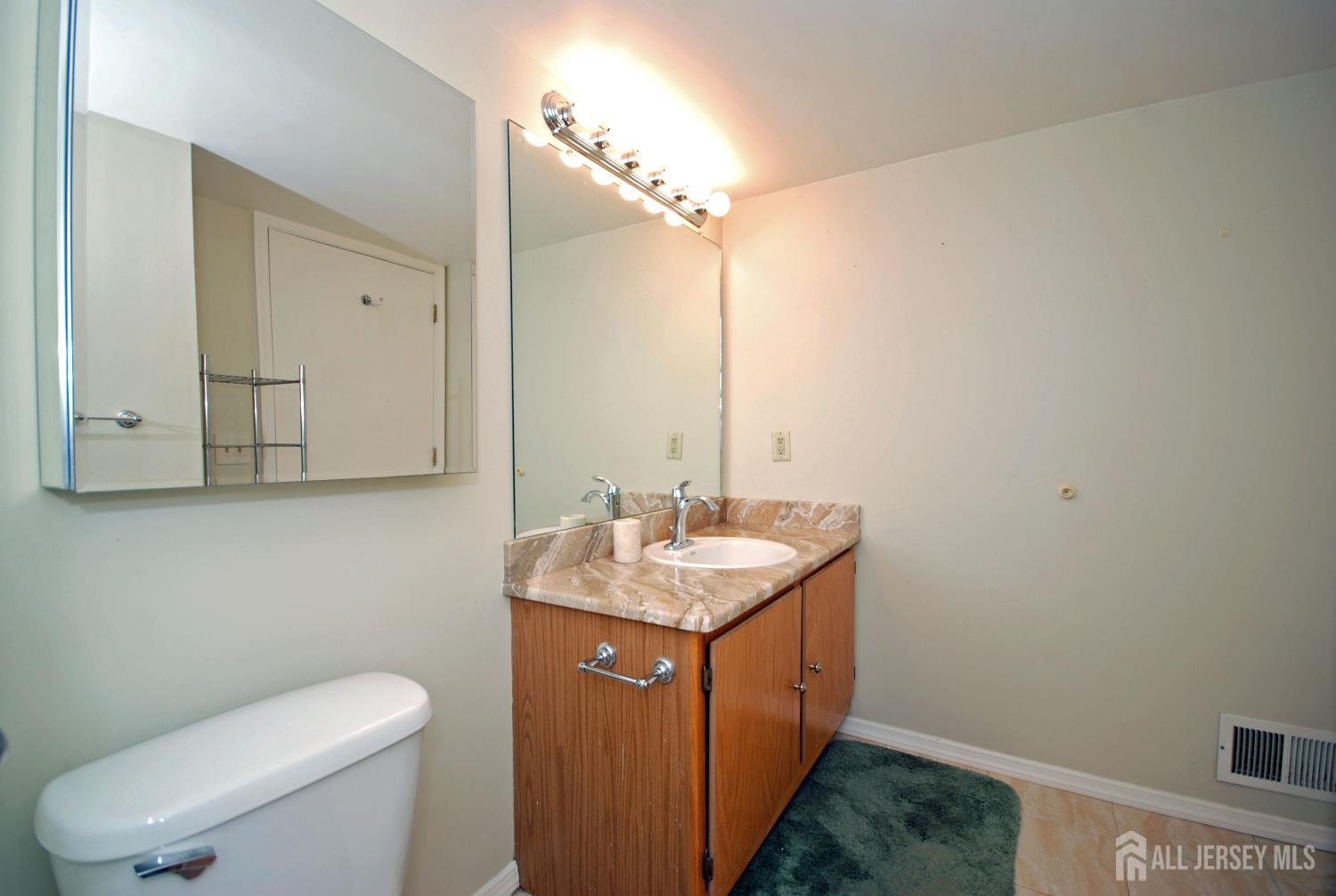 1101 Stony Brook Way North Brunswick NJ 08902