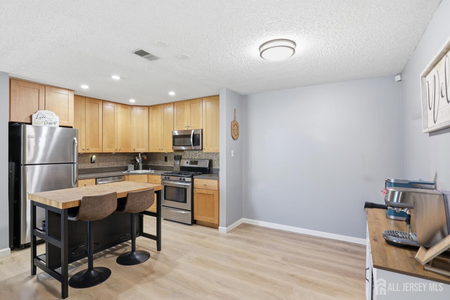 808 Breckenridge Drive Branchburg NJ 08876