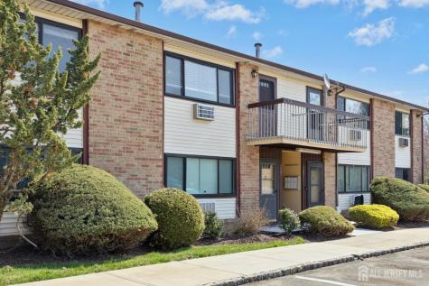 324 Cricket Lane Woodbridge Proper NJ 07095