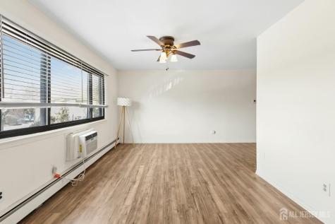 324 Cricket Lane Woodbridge Proper NJ 07095