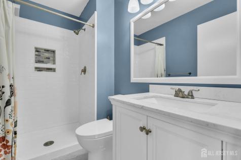 384 Mcdowell Drive East Brunswick NJ 08816