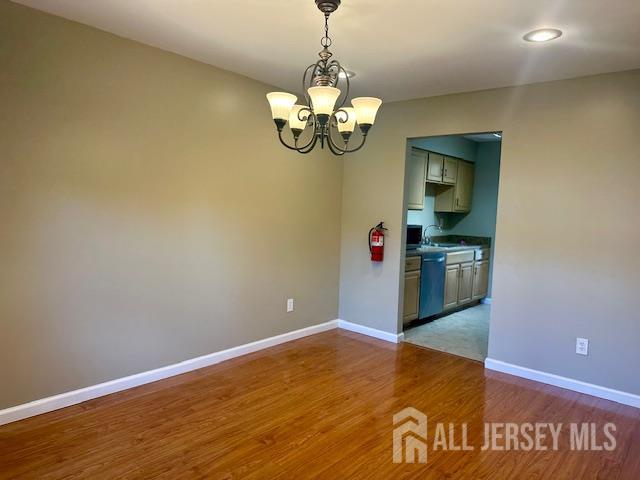 7 Heritage Square Sayreville NJ 08872