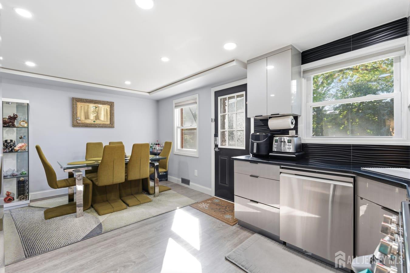 263 Newman Street Metuchen NJ 08840
