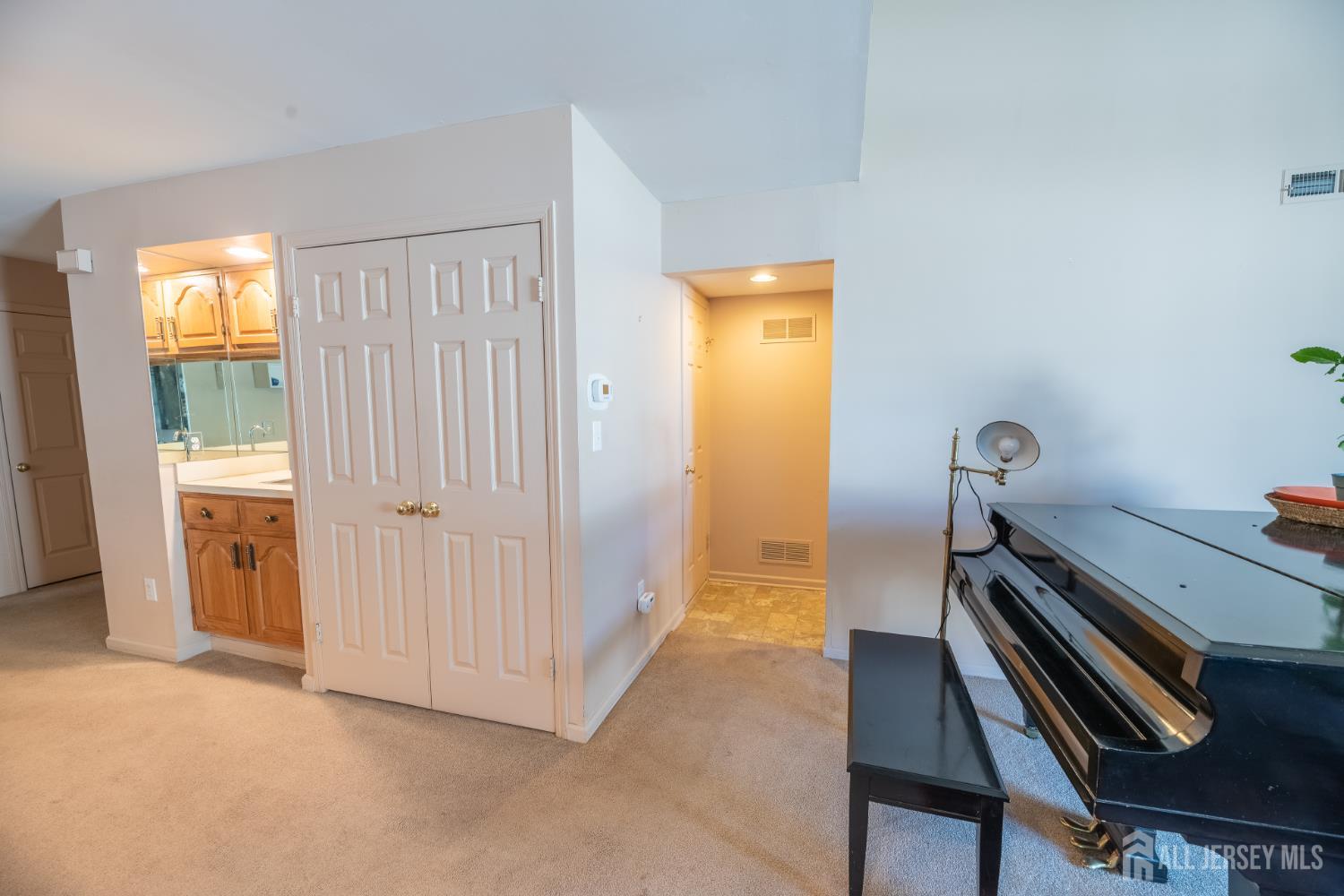 21 Rutland Lane Monroe NJ 08831
