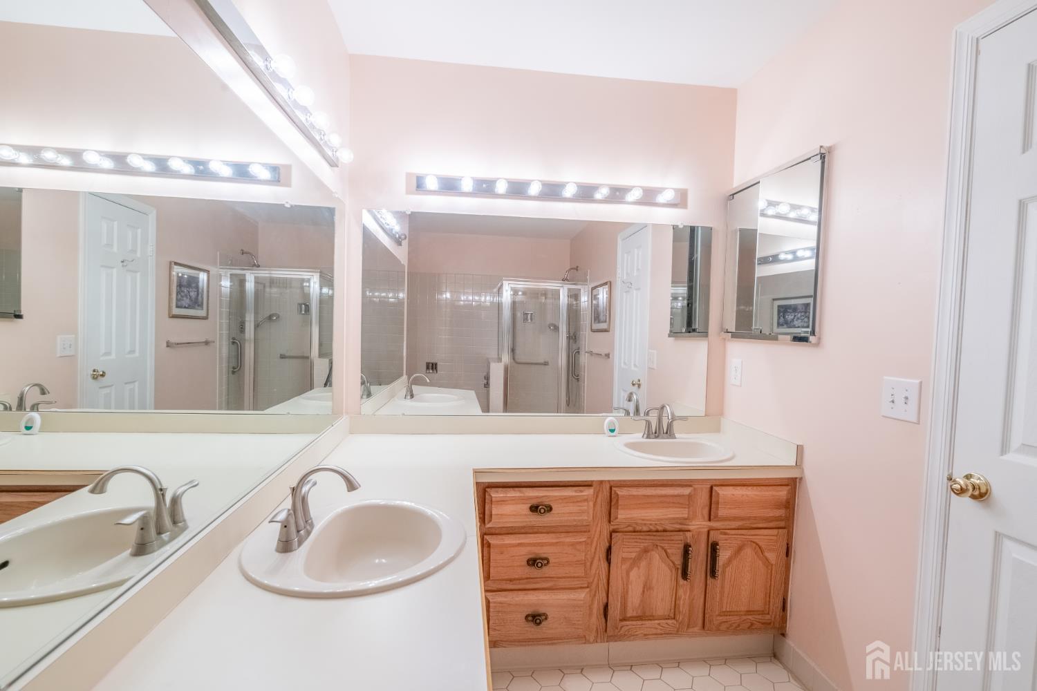 21 Rutland Lane Monroe NJ 08831