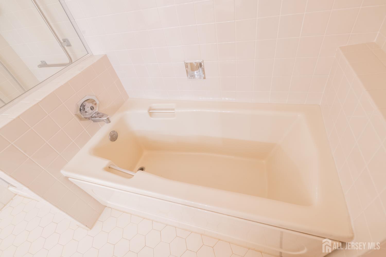 21 Rutland Lane Monroe NJ 08831
