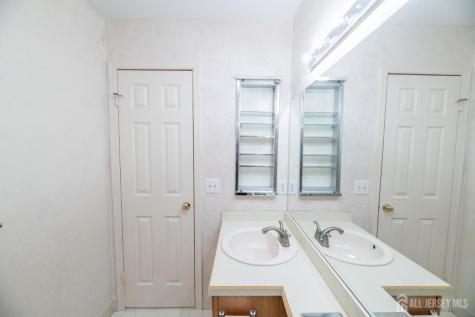 21 Rutland Lane Monroe NJ 08831