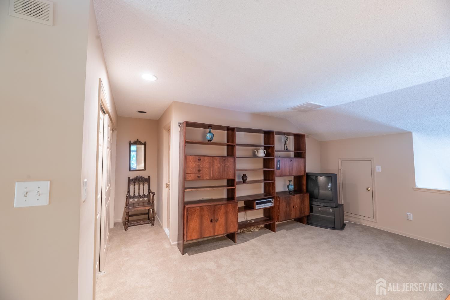 21 Rutland Lane Monroe NJ 08831