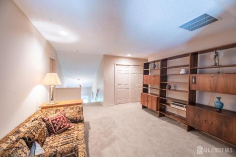 21 Rutland Lane Monroe NJ 08831
