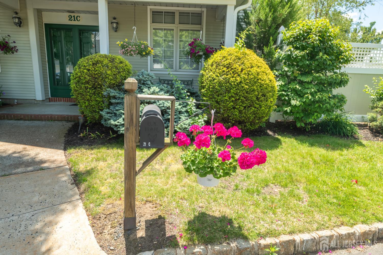 21 Rutland Lane Monroe NJ 08831