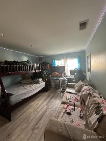 1224 Dogwood Court New Brunswick NJ 08901