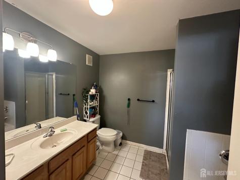 1224 Dogwood Court New Brunswick NJ 08901