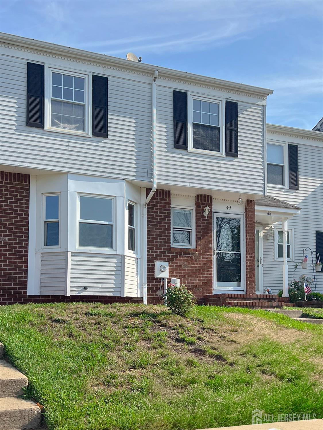 45 Astor Court Sayreville NJ 08872