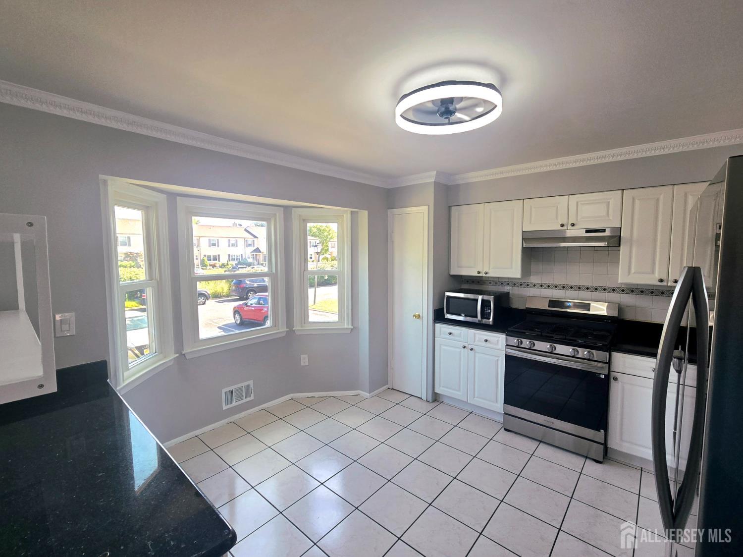 45 Astor Court Sayreville NJ 08872