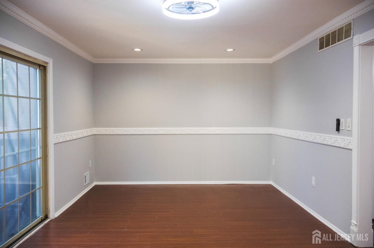 45 Astor Court Sayreville NJ 08872