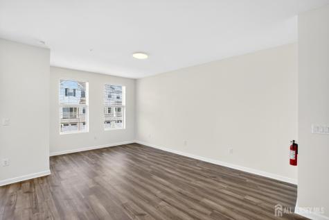 728 Station Road Dunellen NJ 08812