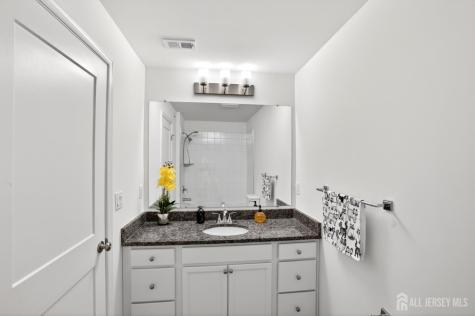 728 Station Road Dunellen NJ 08812