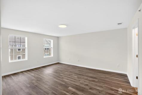 728 Station Road Dunellen NJ 08812
