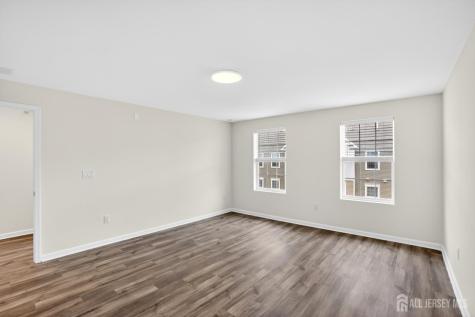 728 Station Road Dunellen NJ 08812