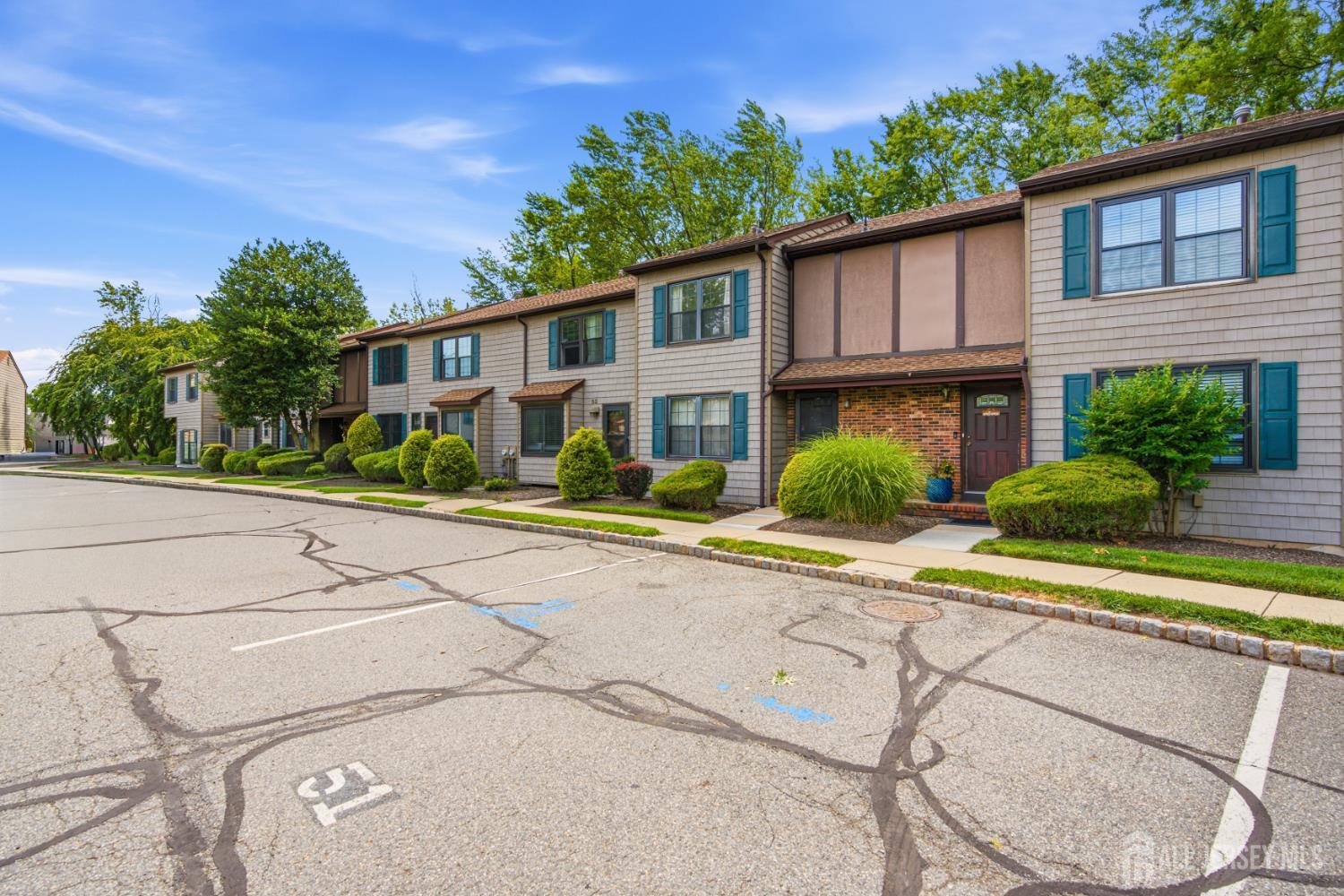 51 Pheasant Run Edison NJ 08820