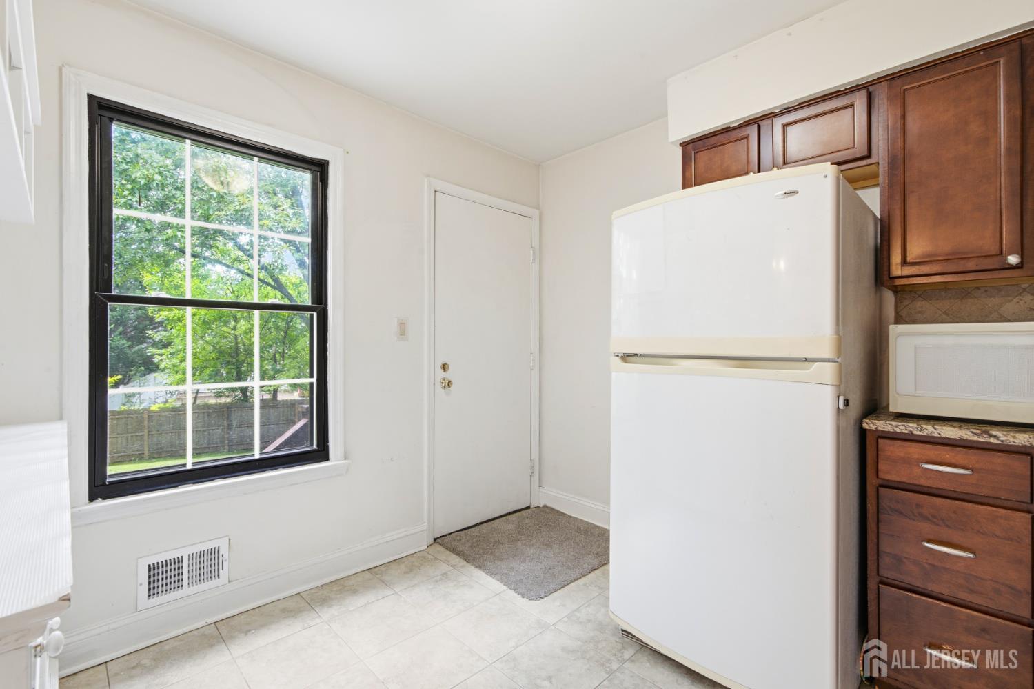 51 Pheasant Run Edison NJ 08820