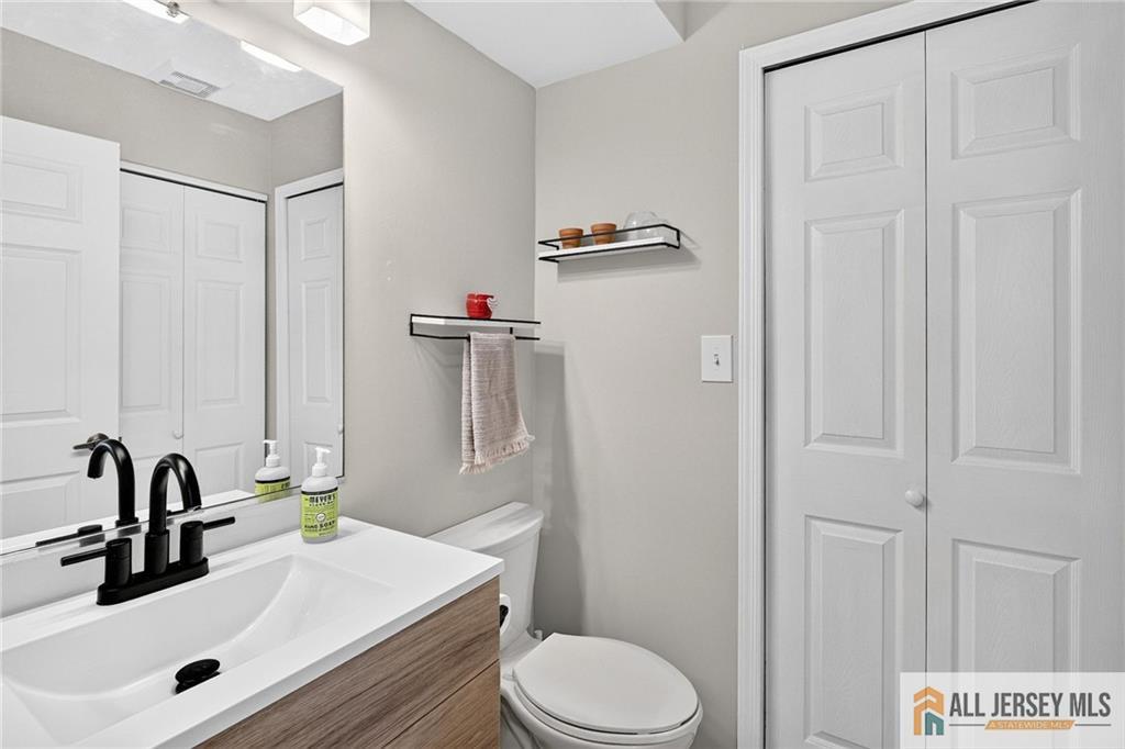 1 Cambridge Drive Monroe NJ 08831