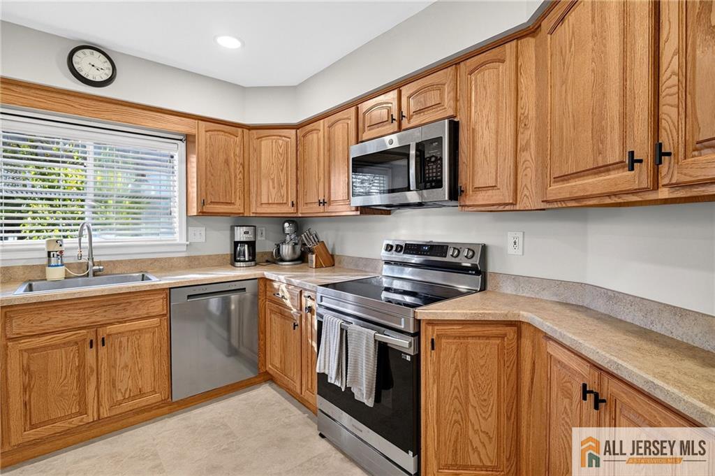 1 Cambridge Drive Monroe NJ 08831
