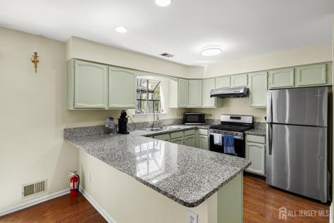 150 Nantwich Court Franklin Twsp NJ 08873