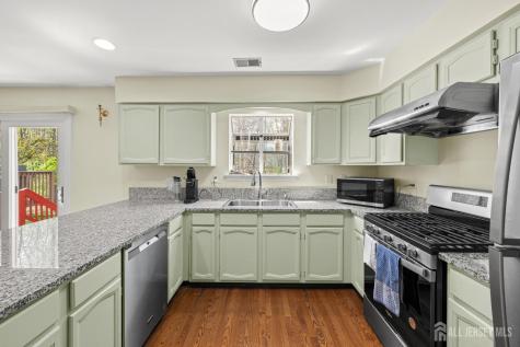 150 Nantwich Court Franklin Twsp NJ 08873