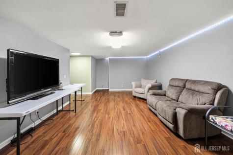 150 Nantwich Court Franklin Twsp NJ 08873