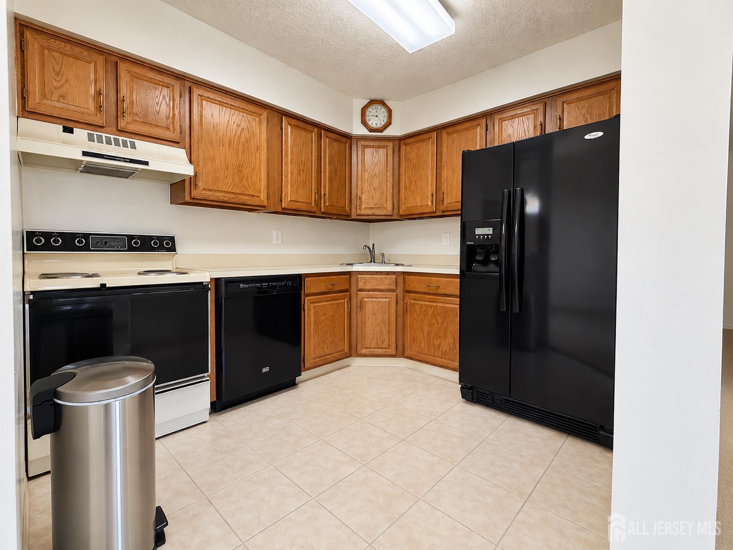 8212 Tamarron Drive Plainsboro NJ 08563