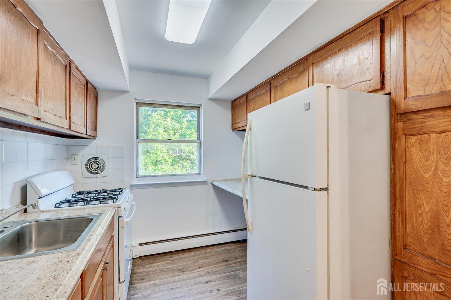 55 Gill Lane Iselin NJ 08830