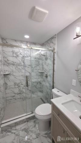 14 Lake Avenue East Brunswick NJ 08816