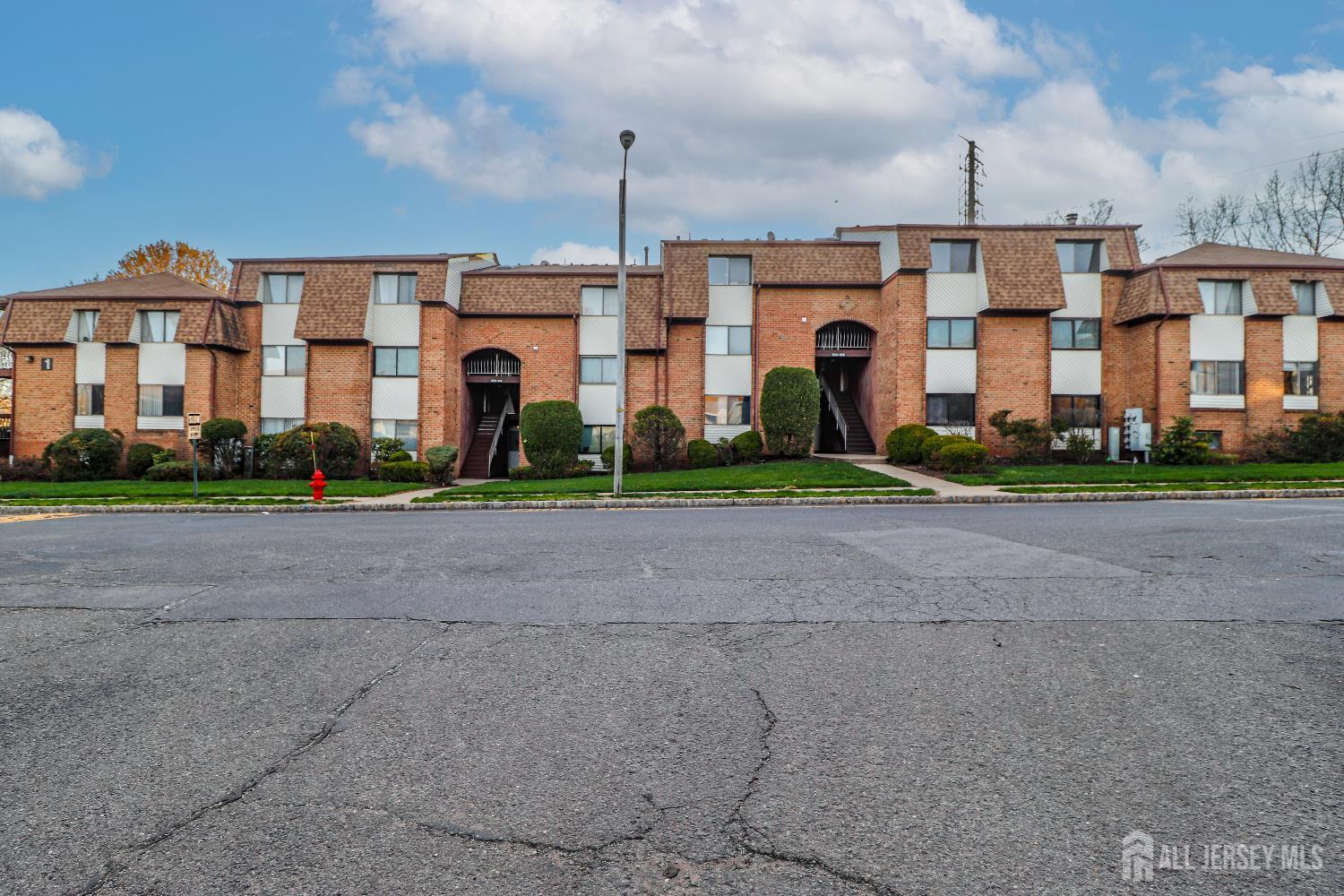 107 Edison Glen Terrace Edison NJ 08837