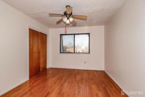 107 Edison Glen Terrace Edison NJ 08837