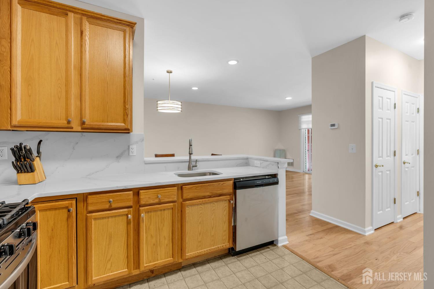 313 Sophee Lane Lakewood NJ 08701