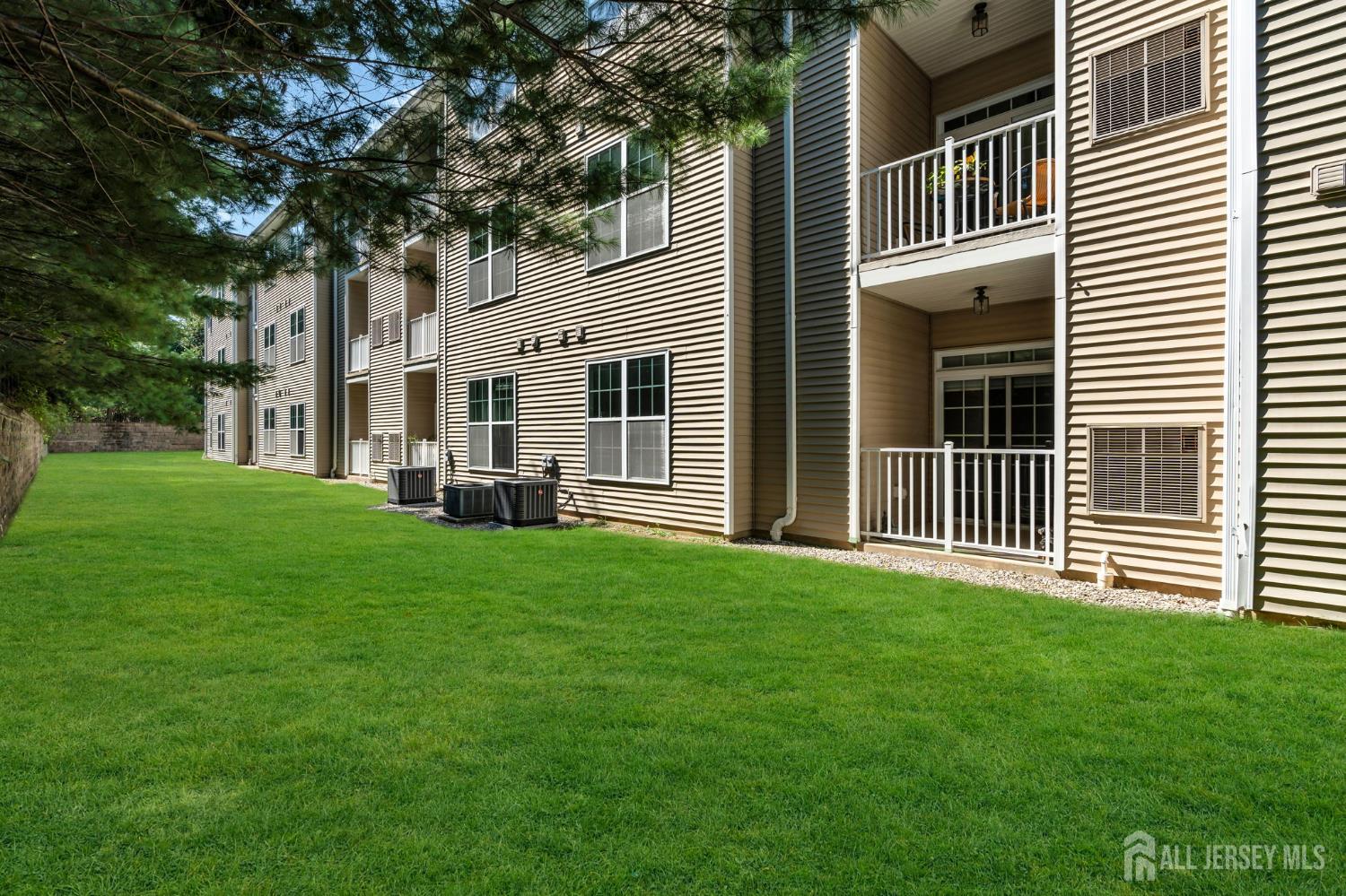 313 Sophee Lane Lakewood NJ 08701