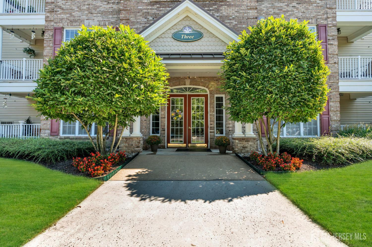 313 Sophee Lane Lakewood NJ 08701