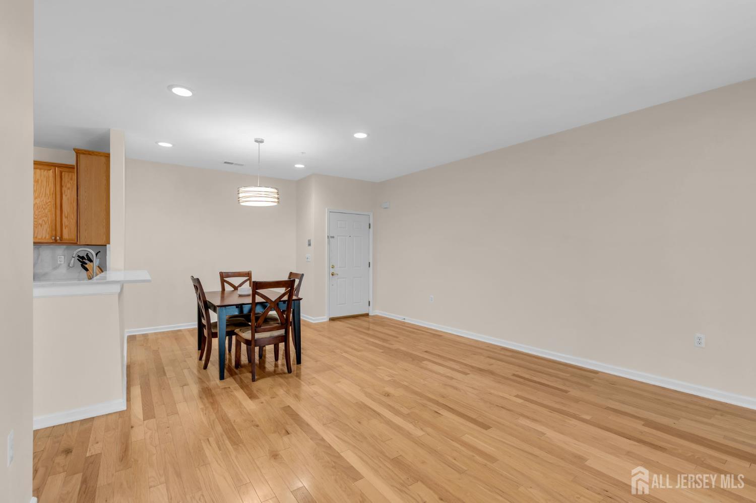 313 Sophee Lane Lakewood NJ 08701