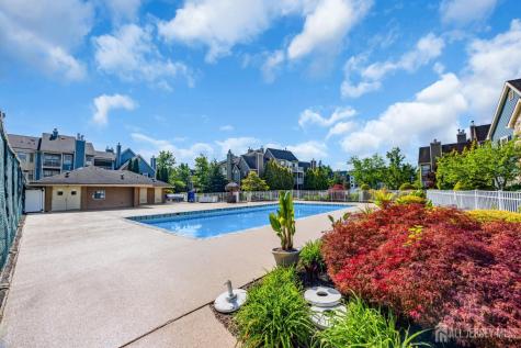 122 Longfield Court East Brunswick NJ 08816