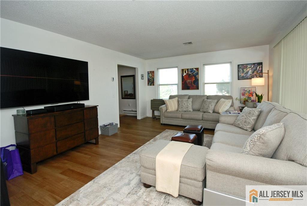 426 Redding Lane Monroe NJ 08831