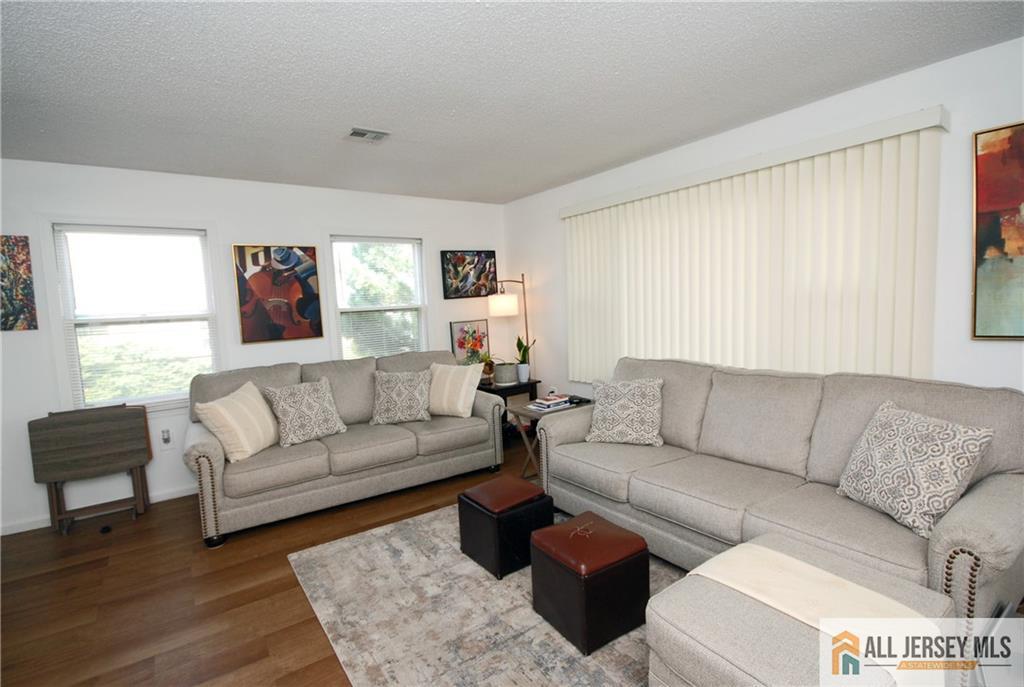 426 Redding Lane Monroe NJ 08831