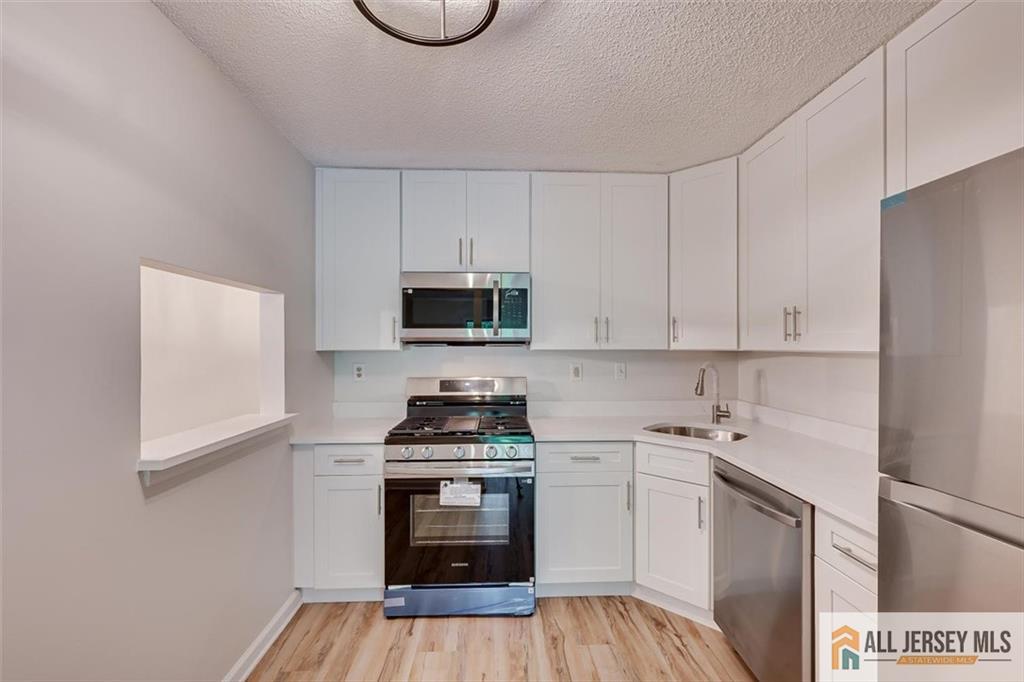 14 Sheffield Court North Brunswick NJ 08902